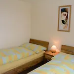Apartment Haus Orta